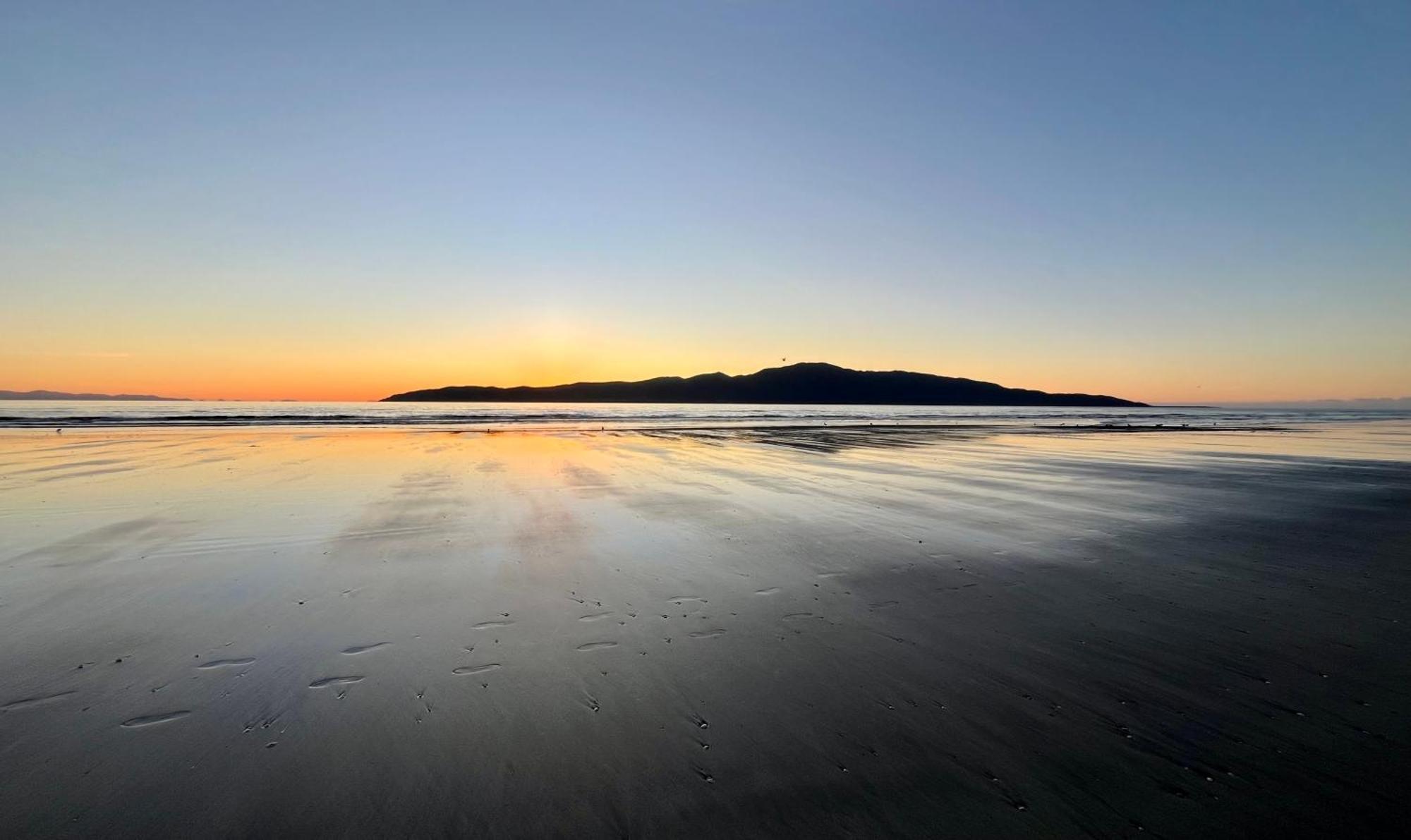 Tudor Manor Bed & Breakfast Paraparaumu Bagian luar foto