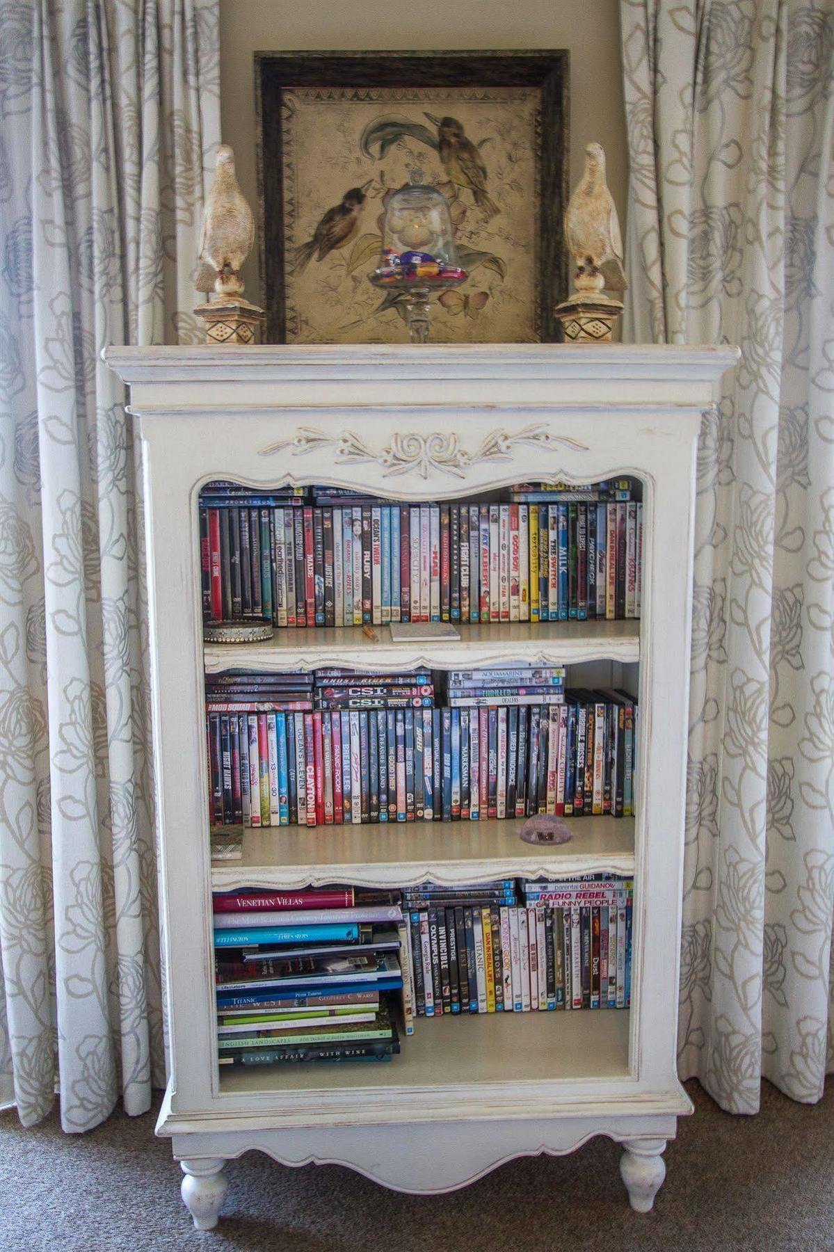 Tudor Manor Bed & Breakfast Paraparaumu Bagian luar foto